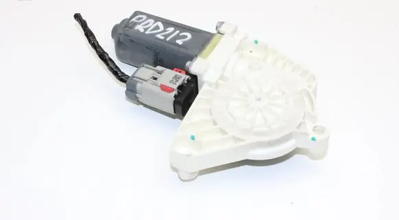 Nissan 370Z Front door window regulator motor 961617