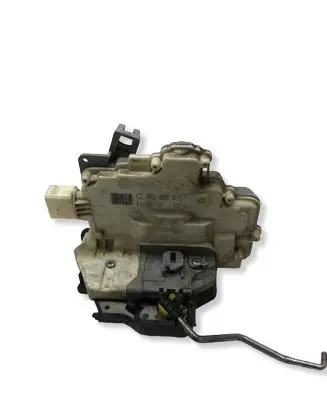 Audi A3 S3 A3 Sportback 8P Rear door lock 4F0839015