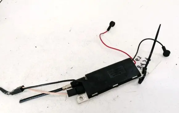 Audi A6 S6 C5 4B Antenna control unit 4B5035225 HSA10