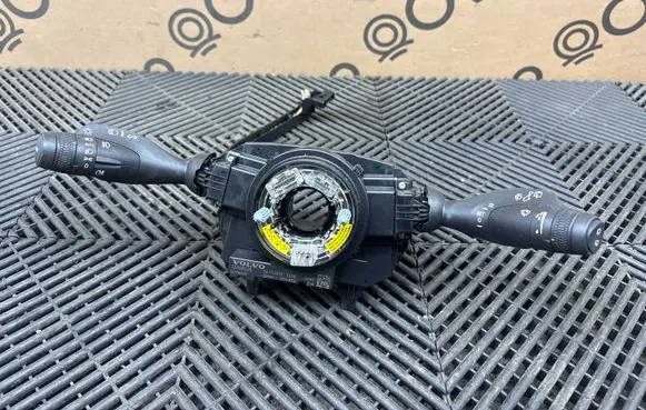 Volvo XC90 Wiper turn signal indicator stalk/switch 32266026