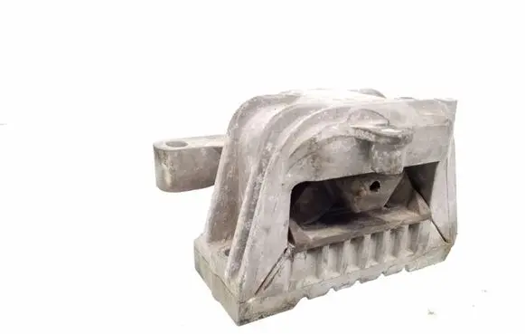 Volkswagen PASSAT B6 Engine mount bracket 1K0199262