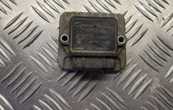 Volkswagen Corrado Ignition amplifier control unit 191905351B