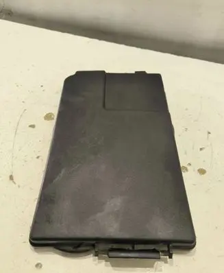 Audi A3 S3 8P Battery box tray cover/lid 1K0915443