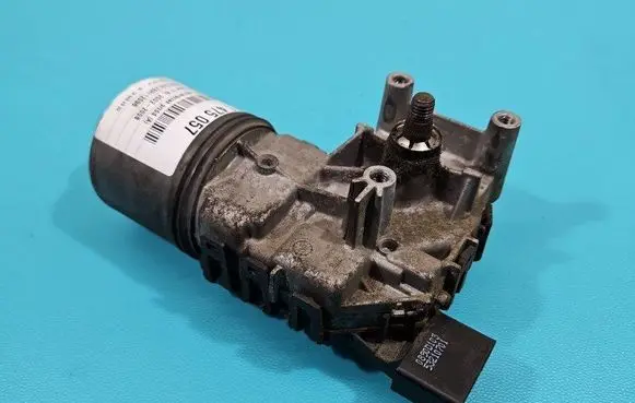 Seat Ibiza III (6L) Wiper motor 0390241539 IMPRK1475057