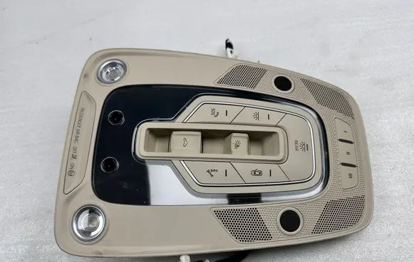 Audi Q7 4M Front seat light 4M0947135