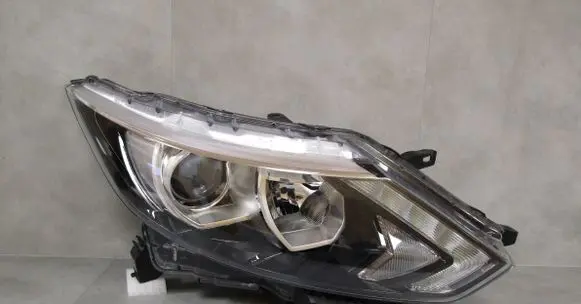 Nissan Qashqai Headlight/headlamp QashqaiJ11