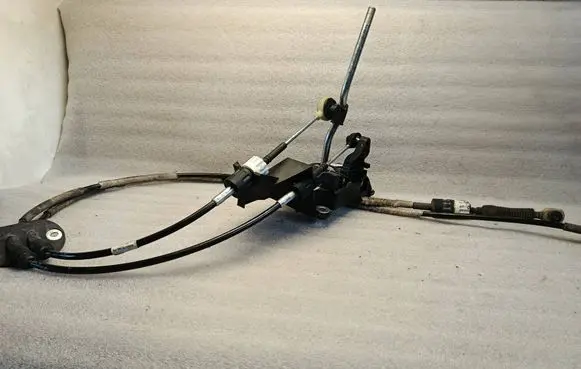 Ford Focus Gear shift cable linkage 4M5R7E395PB 7M5R7C453AKB