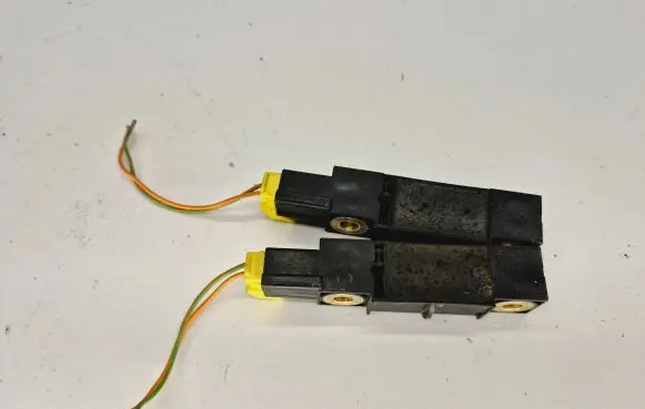 Volvo V70 Airbag deployment crash/impact sensor 8622365 006176 250804