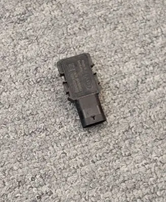 Volkswagen Golf VII Air pressure sensor 06K906052