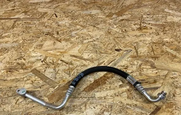 Opel Corsa F Air conditioning (A/C) pipe/hose 39168227