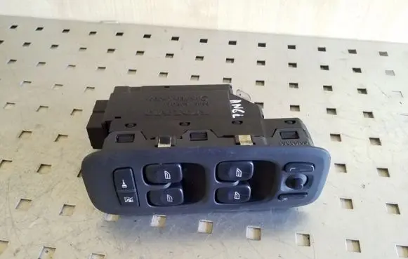 Volvo XC90 Electric window control switch 30732816 03459000