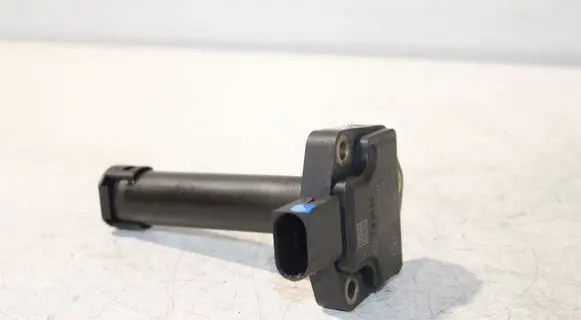 BMW 5 E60 E61 Oil level sensor 7607910
