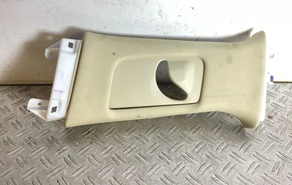Lexus LS 460 - 600H (B) pillar trim (top) 7313650100 6242050010