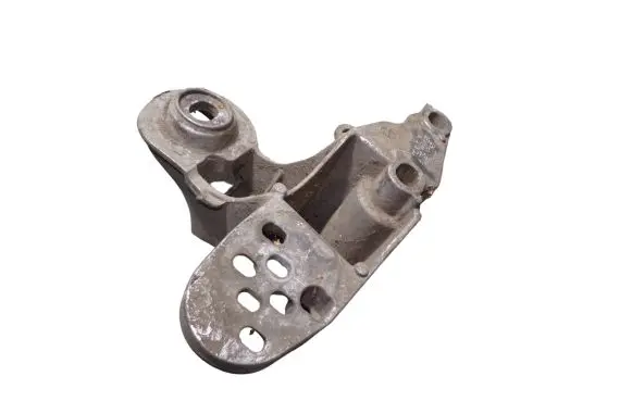 Audi A4 S4 B6 8E 8H Engine mounting bracket 8E0199351F