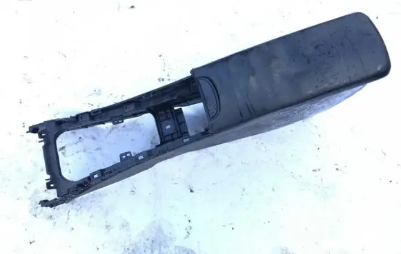 Toyota Avensis T270 Armrest 5885605010 58856-05010