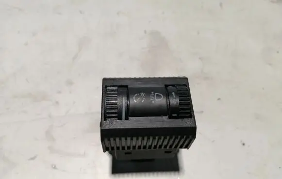 Volkswagen Polo V 6R Headlight level height control switch 6R0941333