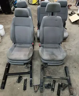 Seat set