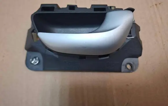 Volvo S80 Front door interior handle 09170046