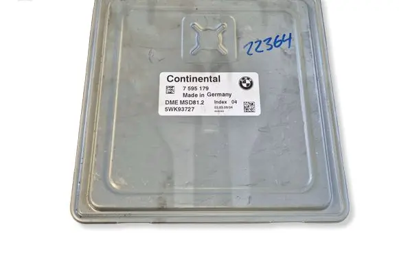 BMW 1 E81 E87 Engine control unit/module 7595179 DMEMSD812 5WK93727