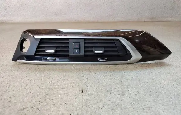BMW X4 G02 Dashboard side air vent grill/cover trim 936344439 9363444