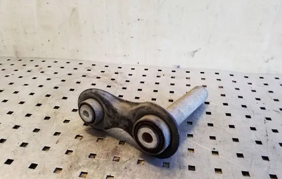 Other rear suspension part