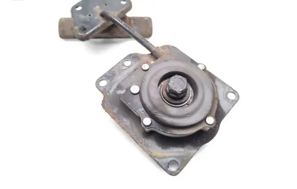 KIA Carnival Spare wheel mounting bracket 