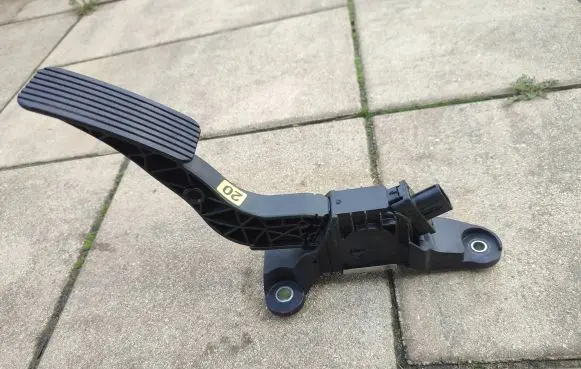 KIA Stonic Accelerator throttle pedal