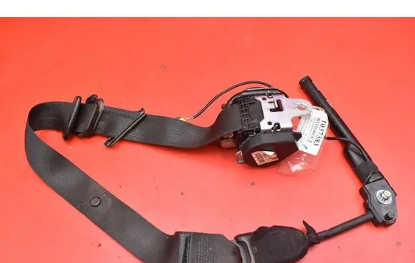 Opel Astra J Front seatbelt 13297085