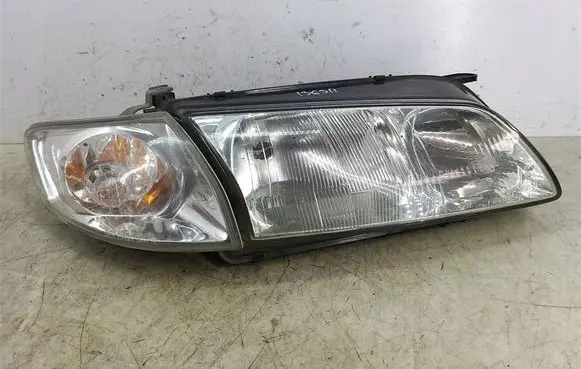 Mazda 626 Headlight/headlamp 