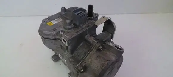 Lexus RX 450H Air conditioning (A/C) compressor (pump) 0422000464