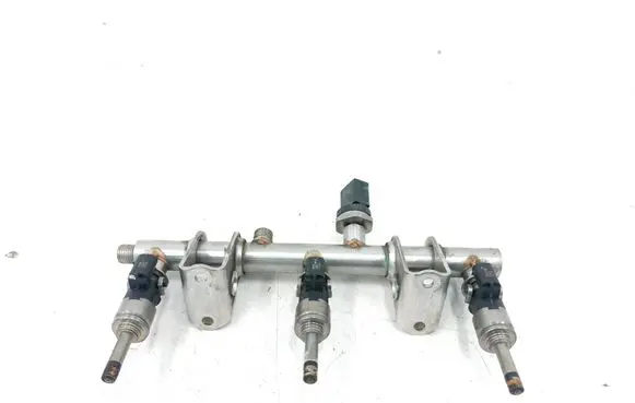 Porsche Macan (95B) Fuel main line pipe 94611011800