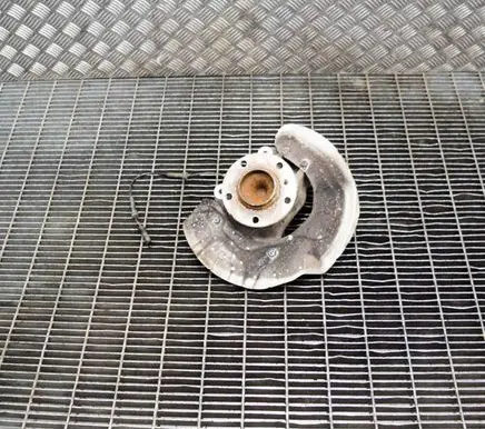 Front wheel hub