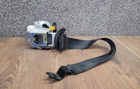 Seat Ibiza V (KJ) Front seatbelt 6F2857705