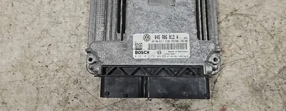 Skoda Roomster (5J) Engine control unit/module 045906013A 045906013E 0281013182