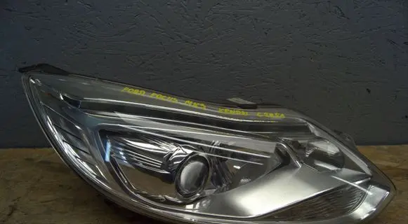 Ford Focus Headlight/headlamp DM5113D154BJ