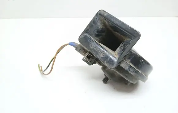 Audi A3 S3 8L Horn signal