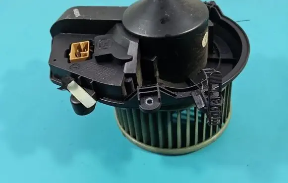 Audi A4 S4 B5 8D Heater fan/blower 8D1820021 IMPRK1568702