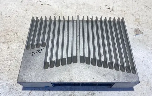 Jaguar F-Pace Sound amplifier HX7319C164RD H14S0303 6746S0177963225585