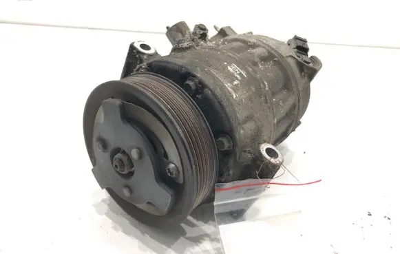 Volkswagen PASSAT B7 Air conditioning (A/C) compressor (pump) 1K0820808F