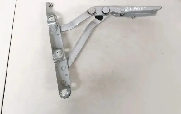 Saab 9-5 Tailgate/trunk/boot hinge 