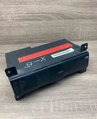 BMW 3 E46 CD/DVD changer 6913388