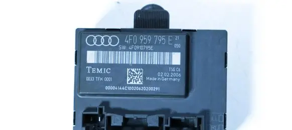 Audi A6 S6 C6 4F Door control unit/module 4F0959795E
