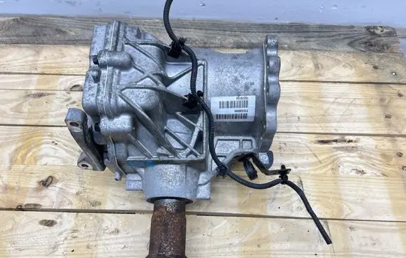 Volvo V60 Gearbox transfer box case P32339090