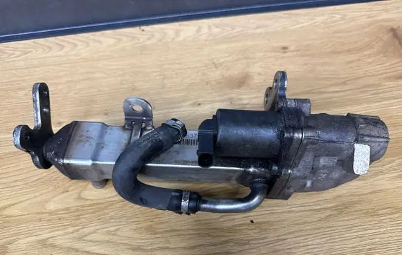 Volvo V70 EGR valve cooler 30637142