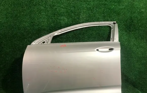 Opel Insignia B Front door 39067840