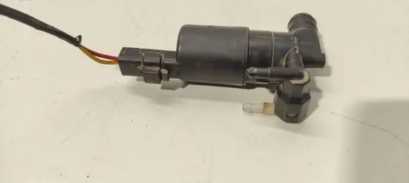 Peugeot 407 Windscreen/windshield washer pump 021168 720299