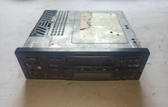 Mercedes-Benz Vito Viano W638 Radio/CD/DVD/GPS head unit