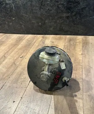 Mercedes-Benz Vito Viano W638 Brake booster 136877 30410212 0004307708