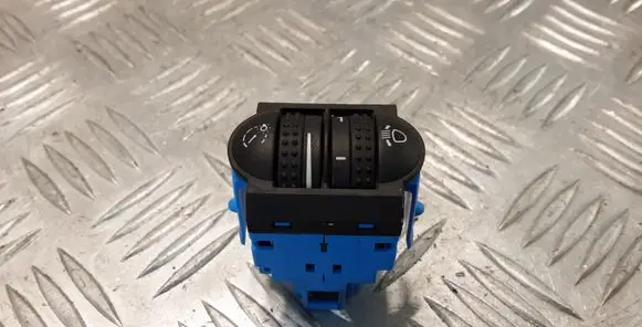 Volkswagen Touareg I Headlight level height control switch 7L6941333D