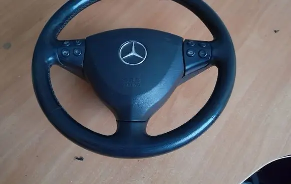 Mercedes-Benz A W169 Steering wheel